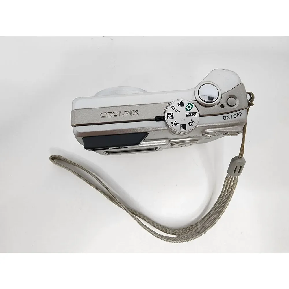 Nikon coolpix 5200